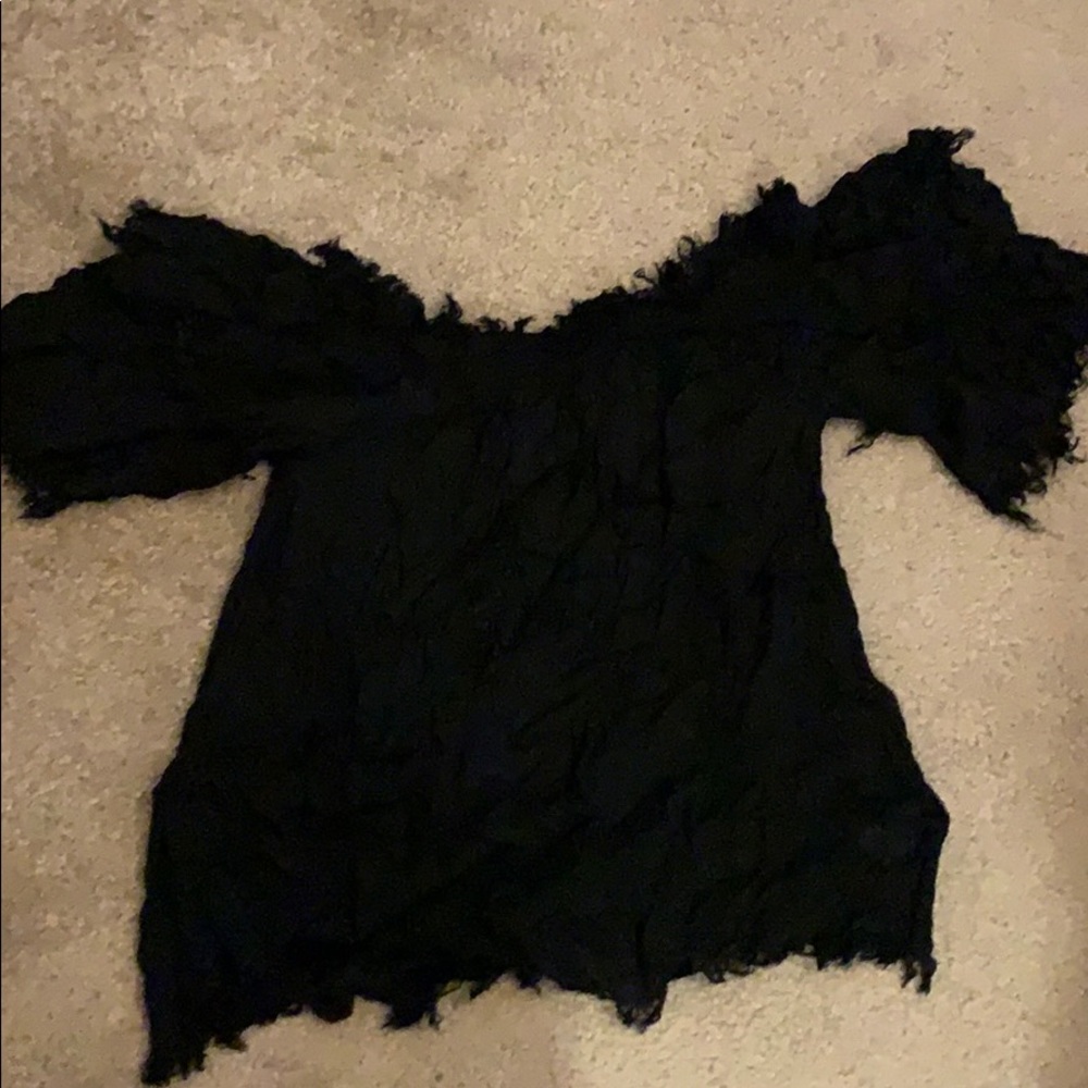 Off the shoulder fray shirt